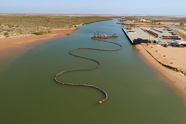 4 The Pilbara Sawfish ready for action near the assembly site lowres