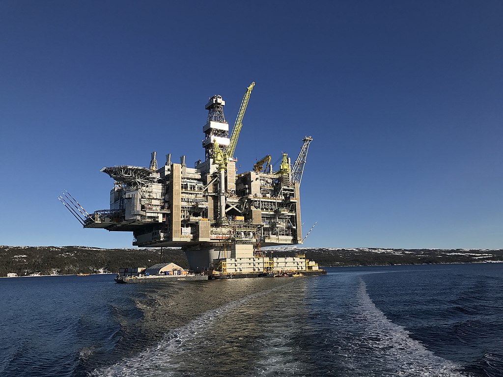 1Hebron Oil Platform Newfoundland Canada