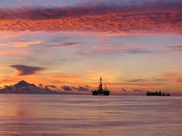 2MetraWeather Taranaki Sunset Oil Rig1