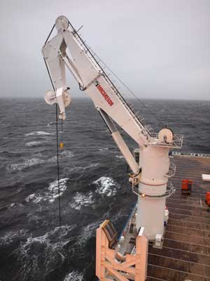 7MacGregor off shore crane