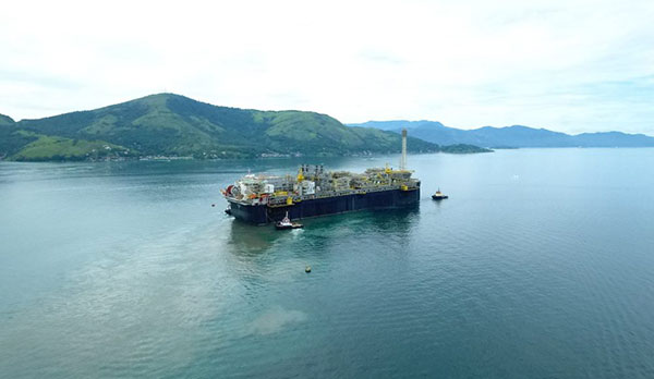 3Shell 66 fpso sailing to its final destination copy