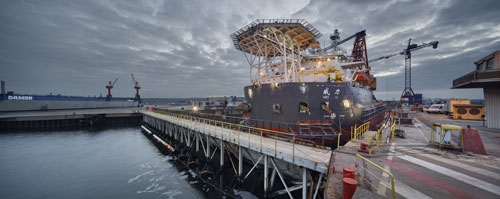 11Wei-Li-in-dock-Damen-Shiprepair-Dunkerque1