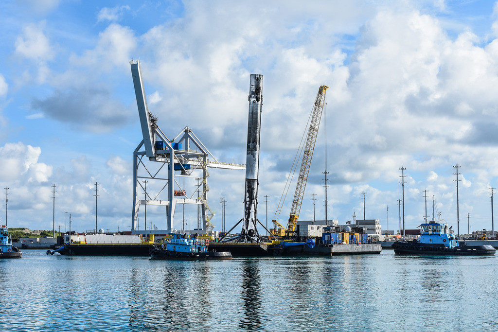 10Falcon 9 Rocket Booster