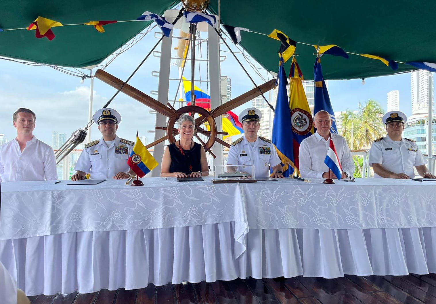 2 Cotecmar And Damen Signing