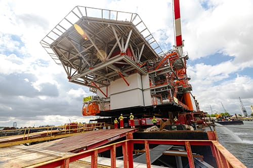 2 Mammoet Load Out