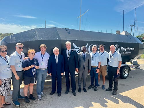 Composite Energy Technologies Unveils New HADALUS-XL AUV 1 2 Bluetide 2025 Ceremony To Recog 4032X3024