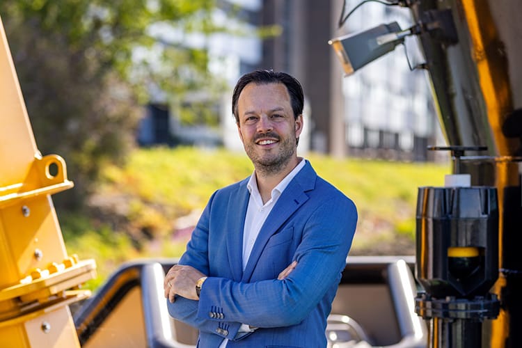 3 Joost Van Der Weiden Sales Manager At Damen