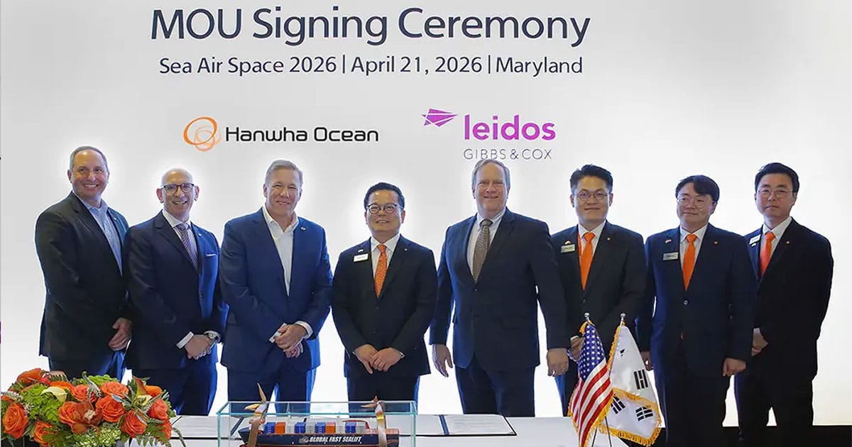 Hanwha Ocean and Leidos teams gather to mark collaboration.