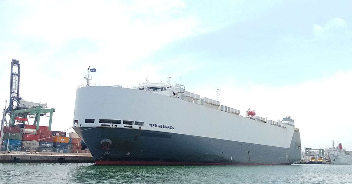Pure Car/Truck Carrier Neptune Tharros.