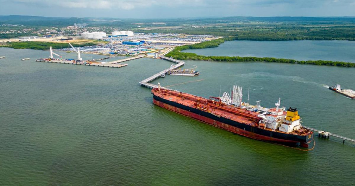 View of the Puerto Bahía LNG import terminal site in Cartagena Bay, Colombia.