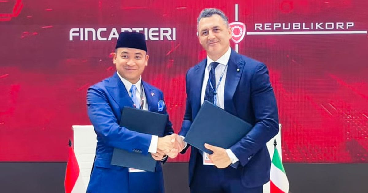 Norman Joesoef, Group Chairman and Founder REPUBLIKORP and Eugenio Santagata, General Manager, Fincantieri Naval Vessels Division
