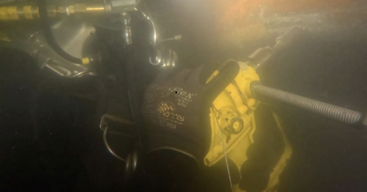 Phoenix diver using a Hole Saw to “Drill Stop” a crack.