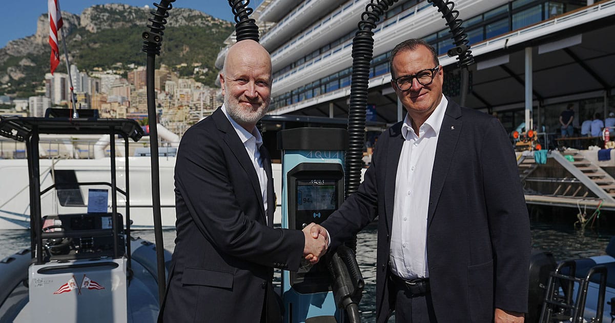Left to right: Stewart Wilkinson, CEO of ATV Power, and Fabrizio Zago, CEO of NatPower, at the Yacht Club de Monaco.