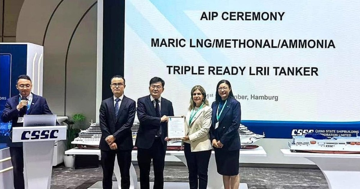 Left to right: SI Nan, Marine & Offshore Marketing Department Vice Director, MARIC; Ci Hongen, Vice Chief Engineer of Merchant Ship Dept., MARIC; Zhang Chao, Director of Merchant Ship Department, MARIC; Anthi Miliou, Senior Vice President Global Commercial, Lloyd's Register; and Sherry Li, Global Head of New Construction, Lloyd's Register. (Image credit: LR)