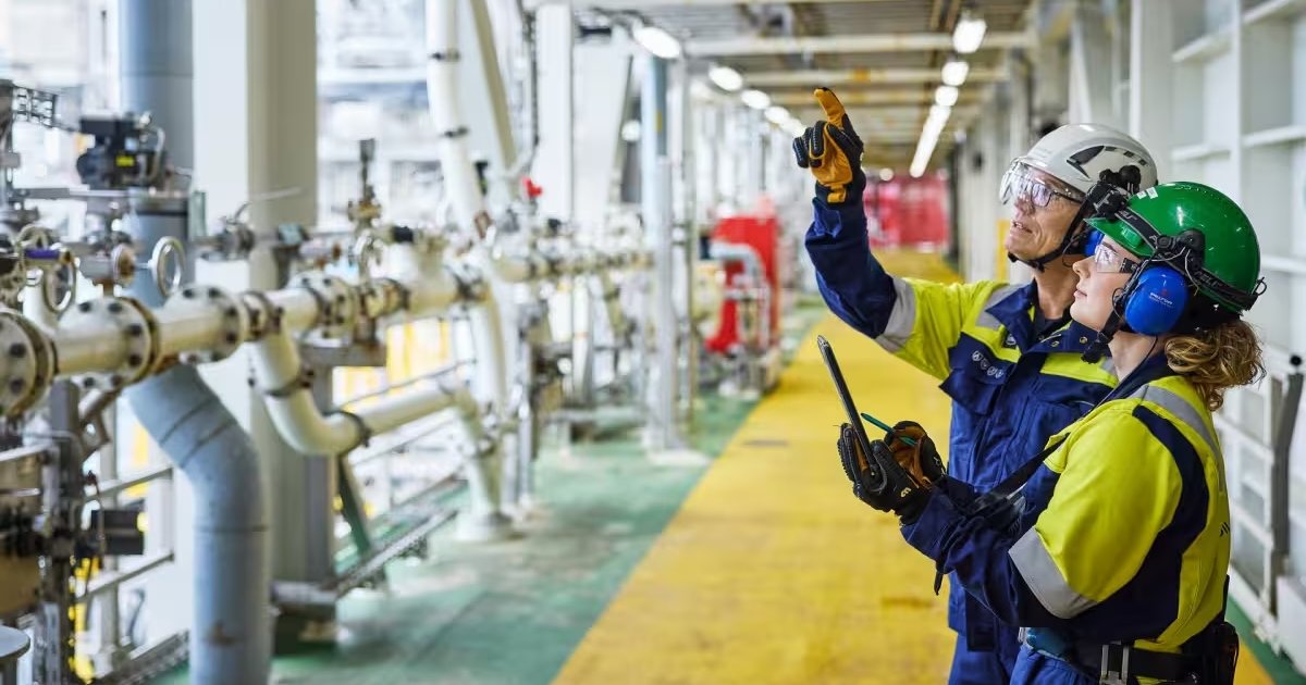 Aker Solutions engineers offshore. (Image credit: Aker Solutions)