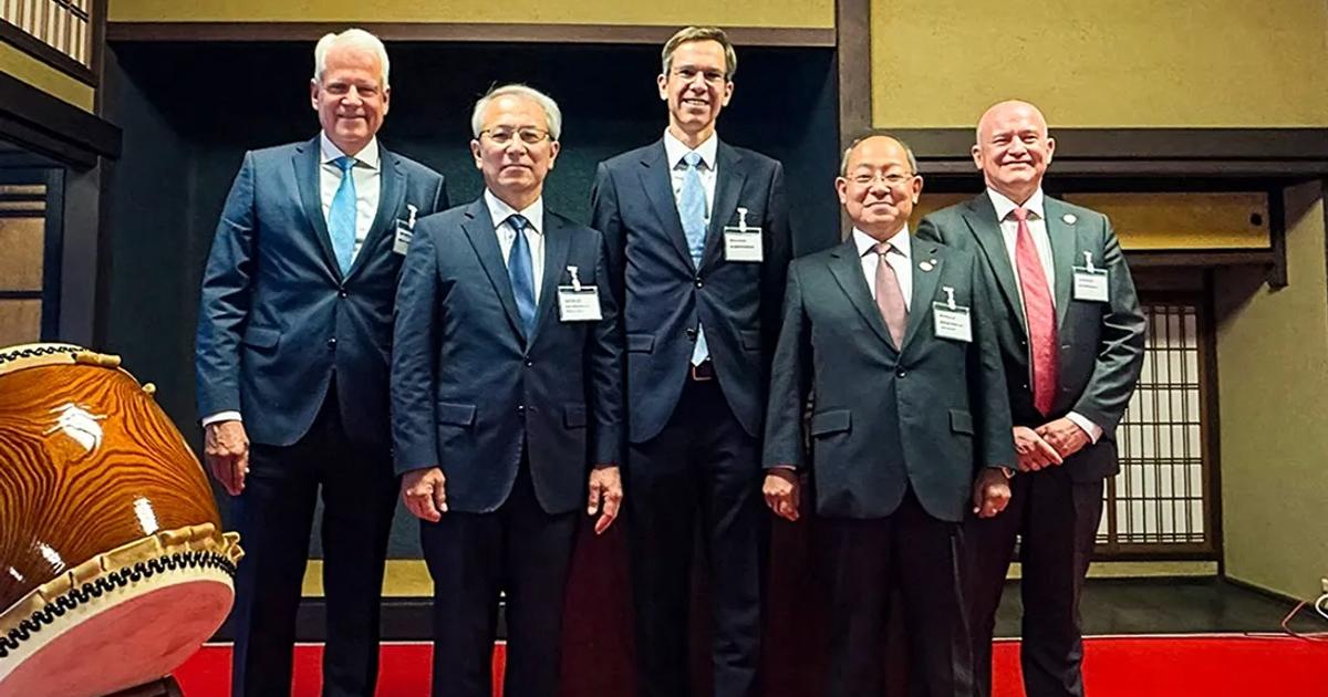 l.t.r.: Klaus Engberg, Head of Licensing, Everllence; Ichiro Tanaka, Director MITSUI E&S; Gunnar Stiesch, Executive Board Member, Everllence; Takeyuki Takahashi, President and CEO, MITSUI E&S; Bjarne Foldager, Head of Two-Stroke Business, Everllence. (Image credit: Everllence)