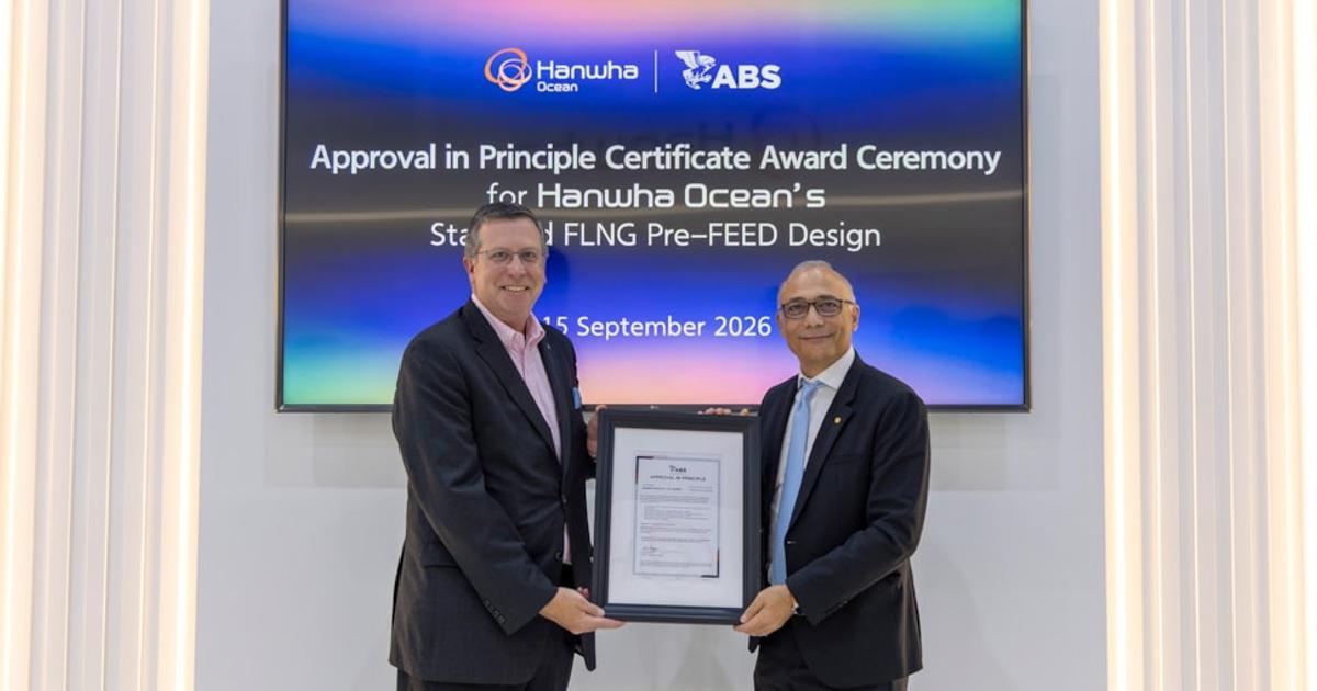 (L to R): Matt Tremblay, ABS Senior Vice President, Global Markets, and Philippe Levy, Hanwha Ocean President. (Credit: ABS/Hanwha)